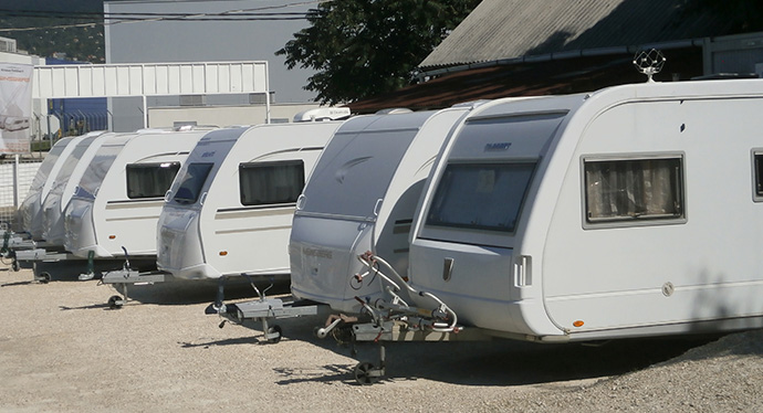 Használt lakókocsik és lakóautók - Hollako Karaván Kft