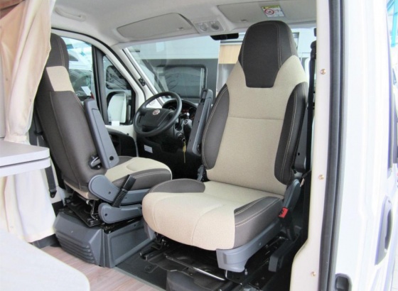 Weinsberg Carabus 600 MQ lakóautó - Belső